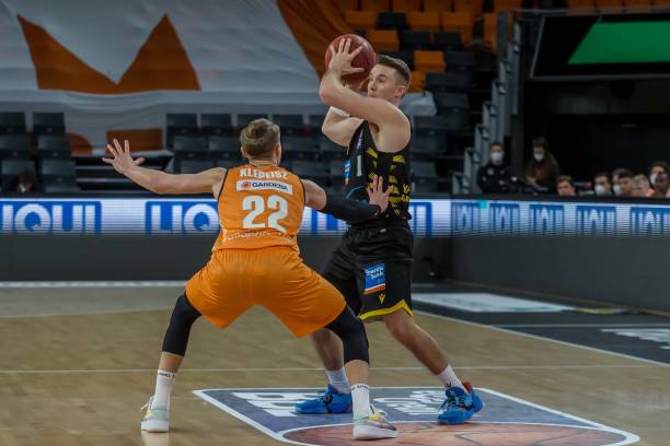 博奇以他的 博奇以他的